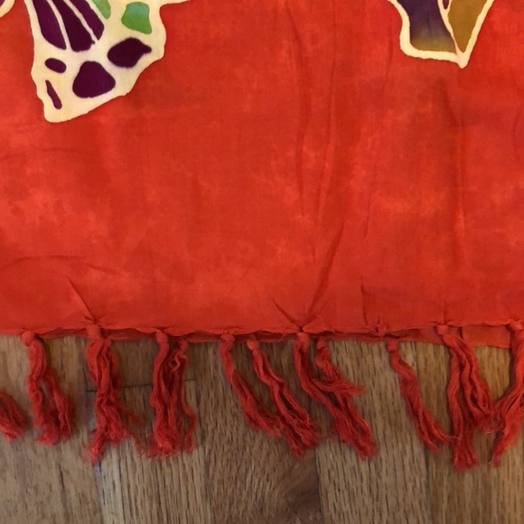 Curious designs Indonesian Batik Sarong Wrap Shawl. Tropical butterflies. - Picture 7 of 12